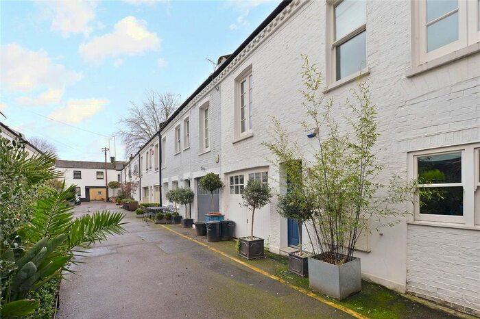 3 Bedroom Mews House To Rent In Codrington Mews, London, W11