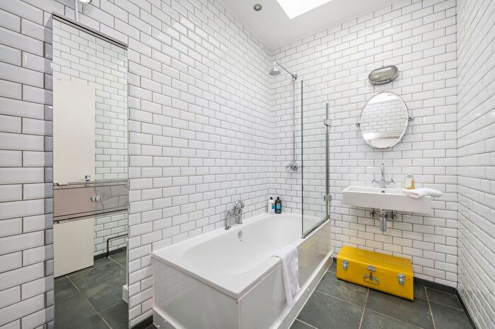 1 Bedroom Flat For Sale In Haverstock Hill, Belsize Park, NW3