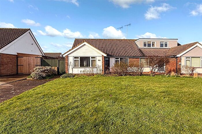 3 Bedroom Bungalow For Sale In Highdown Drive, Wick, Littlehampton, West Sussex, BN17