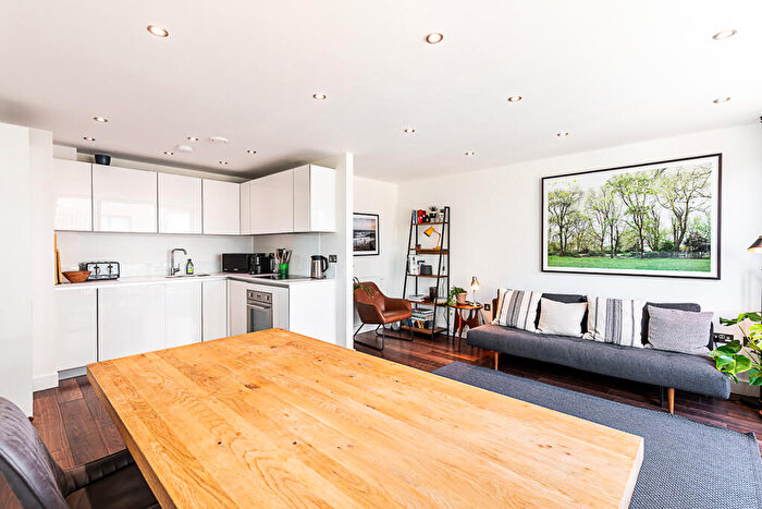 1 Bedroom Flat To Rent In Flat, Penny Black Court, Carlton Grove, London, SE15