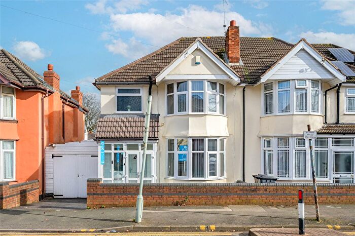 3 Bedroom Semi-Detached House For Sale In Springfield Road, Park Village, Wolverhampton, West Midlands, WV10