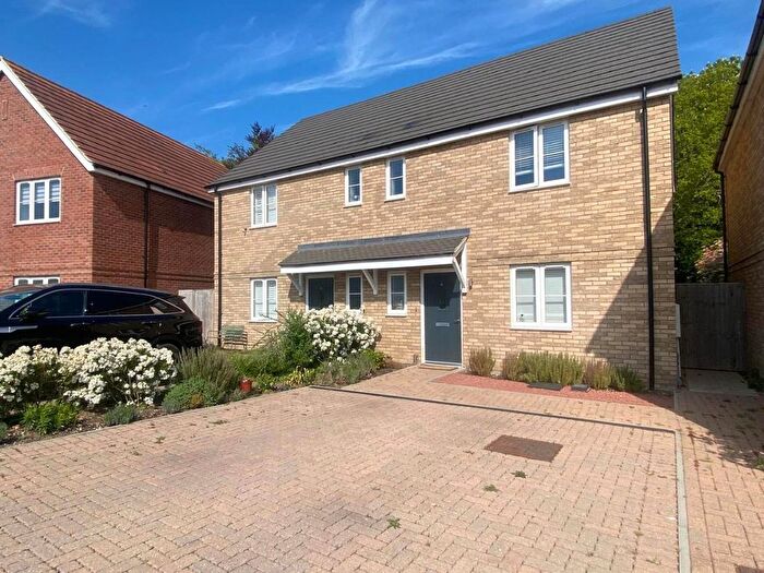 2 Bedroom Semi-Detached House For Sale In Challis Close, Foxton, Cambridge, CB22
