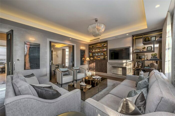 3 Bedroom Flat To Rent In Hyde Park Square, Connaught Village, W2