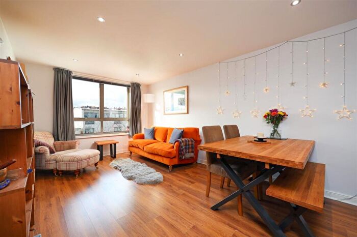 2 Bedroom Flat For Sale In Gloucester Road, Bishopston, BS7