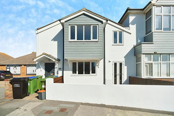 Studio For Sale In South Coast Road, Peacehaven, BN10