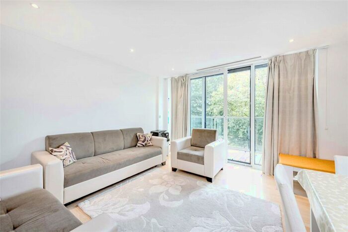 2 Bedroom Apartment To Rent In Oswald Building, Queenstown Road, London, SW11
