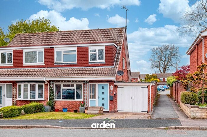 3 Bedroom Semi Detached House For Sale In Lindridge Close, Redditch, B98
