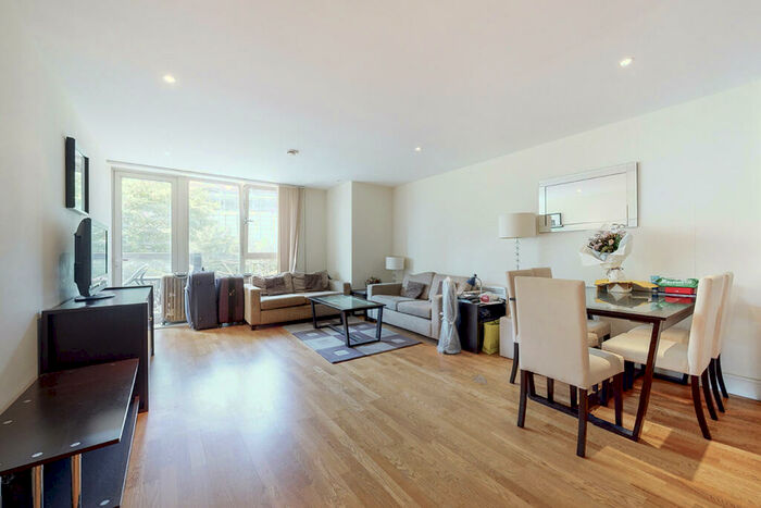 2 Bedroom Flat To Rent In Drayton Park, London, N5