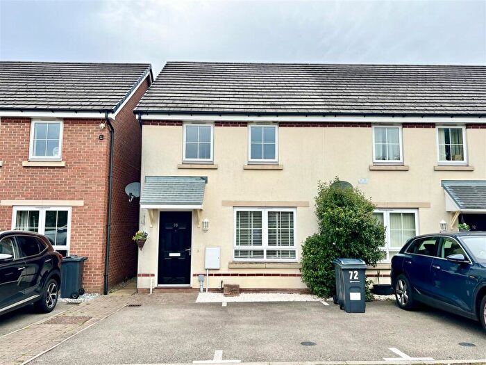 3 Bedroom End Of Terrace House For Sale In Kendrick Grove, Hall Green, Birmingham, B28
