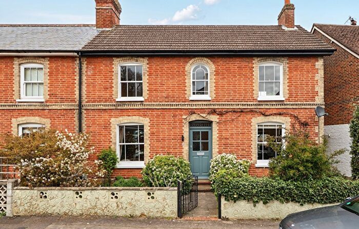 4 Bedroom Semi Detached House For Sale In Carlos Street, Godalming, GU7