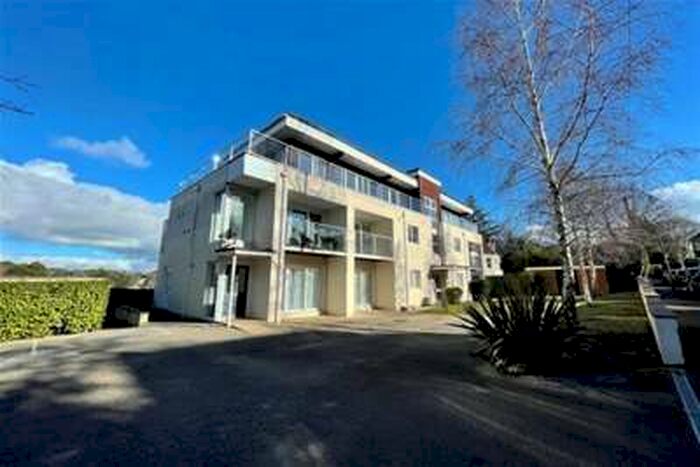 1 Bedroom Flat To Rent In Snowdon Road, Westbourne BH4