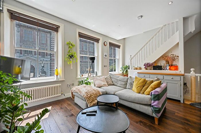 2 Bedroom Flat For Sale In Blythe Road, London, W14