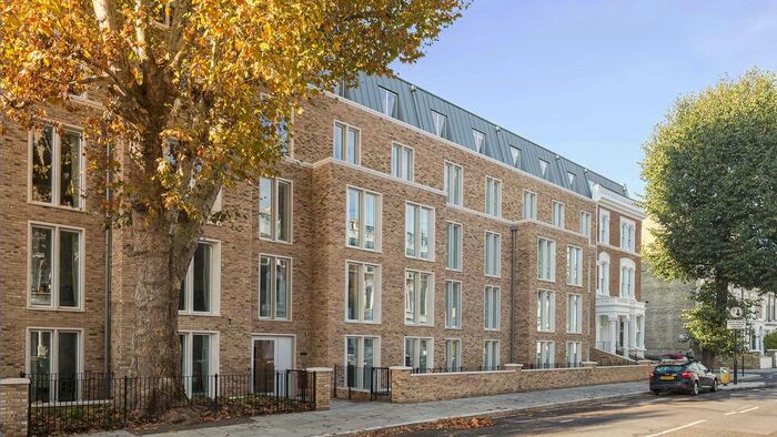 2 Bedroom Flat To Rent In Sinclair Road, London, W14