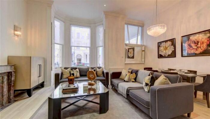 4 Bedroom Flat To Rent In Lexham Gardens, Kensington W8