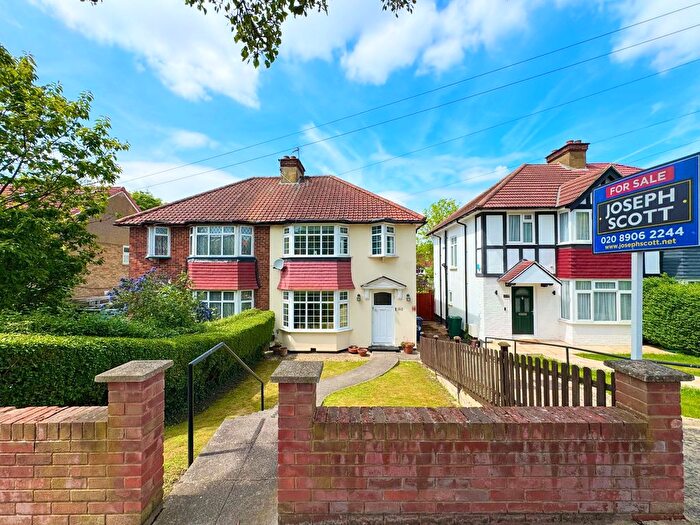 3 Bedroom Semi Detached House For Sale In Farm Road, Edgware, HA8