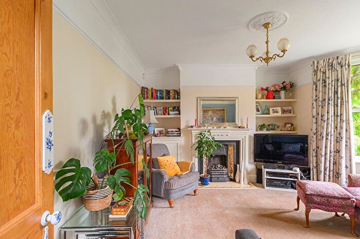 3 Bedroom Semi-Detached House For Sale In Overnhill Road, Downend, BS16