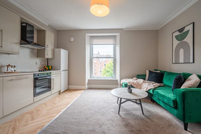 4 Bedroom Flat To Rent In Commercial Street, City Centre, Dundee, DD1