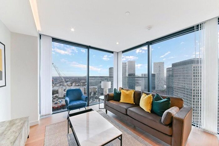 2 Bedroom Apartment To Rent In Hampton Tower, Marsh Wall, London, E14