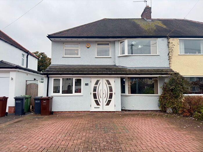 6 Bedroom Semi-Detached House To Rent In Fabian Crescent, Shirley, B90