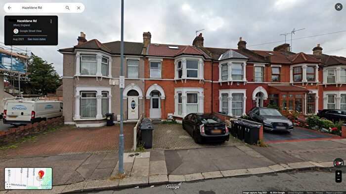 Studio To Rent In Hazeldene Road, Ilford, IG3