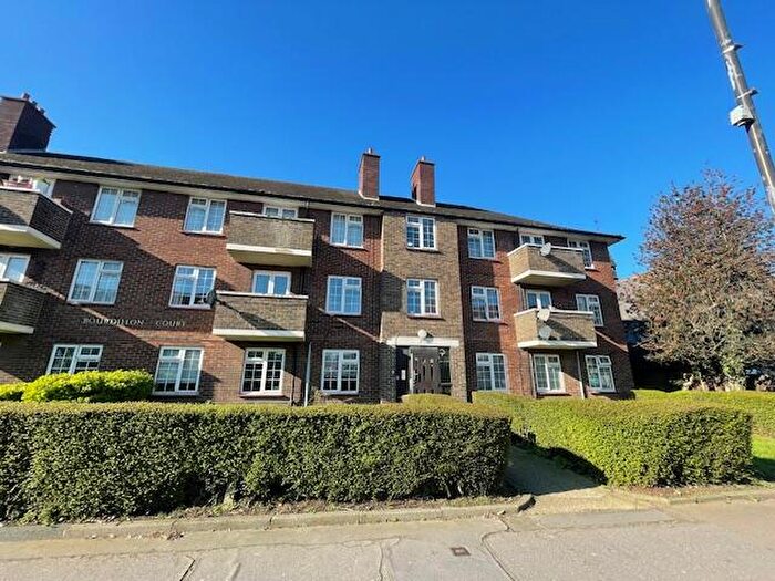 2 Bedroom Flat To Rent In Mottingham Road, London, SE9