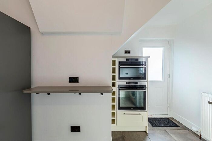 2 Bedroom Flat For Sale In Cornel Road, High Heaton, NE7