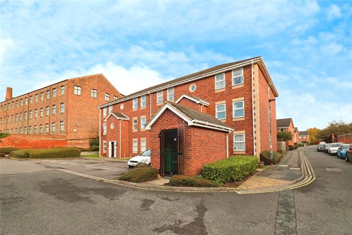 2 Bedroom Flat For Sale In Barbican Mews, York, North Yorkshire, YO10