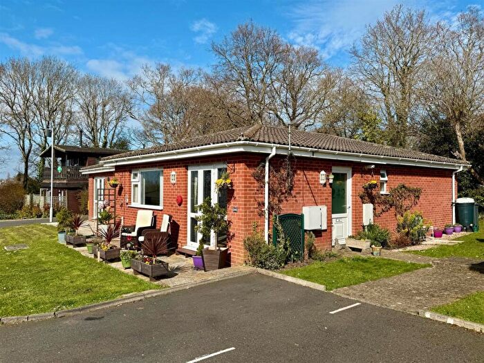 2 Bedroom Semi-Detached Bungalow For Sale In Cockleton Lane, Cowes, PO31