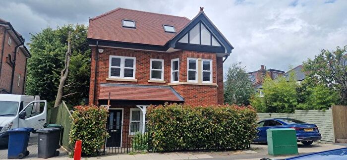 4 Bedroom Detached House To Rent In Gainsborough Road, London, N12