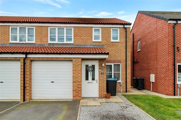 3 Bedroom Semi Detached House For Sale In Mosquito Garth, Bedale, Northallerton, DL8