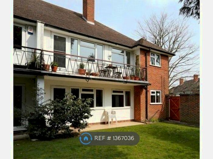 2 Bedroom Maisonette To Rent In Heath Mead, London, SW19