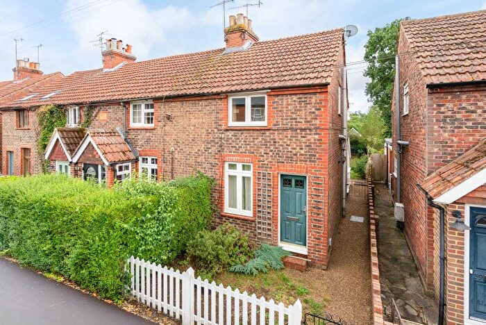2 Bedroom End Of Terrace House For Sale In Oakdene Road, Brockham, RH3