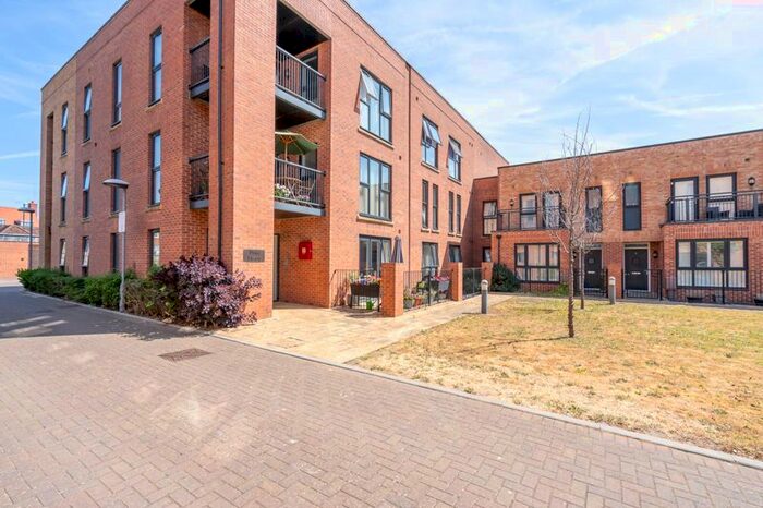 2 Bedroom Flat To Rent In Price House, Liberator Place, Chichester, PO19