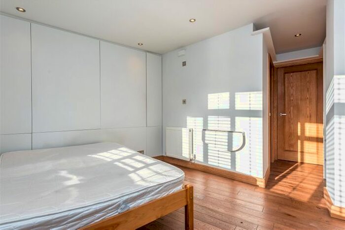 5 Bedroom Flat To Rent In Bacon Street, Shoreditch/Brick Lane, E1