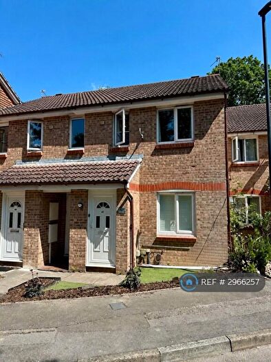 1 Bedroom Maisonette To Rent In Glenview Close, Crawley, RH10
