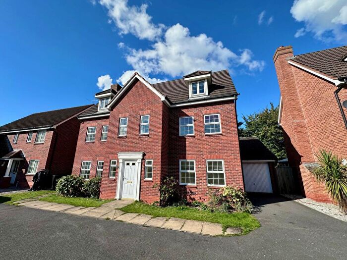 5 Bedroom Detached House To Rent In Goldfinch Close, Loughborough, LE11