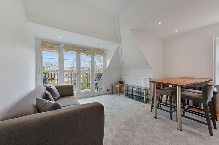 2 Bedroom Flat To Rent In West Hill, London, SW15