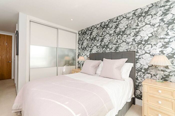 2 Bedroom Flat For Sale In Fulham Road, Chelsea, London, SW10