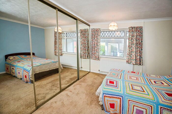 2 Bedroom Bungalow For Sale In Wood Green, Mold, Flintshire, CH7