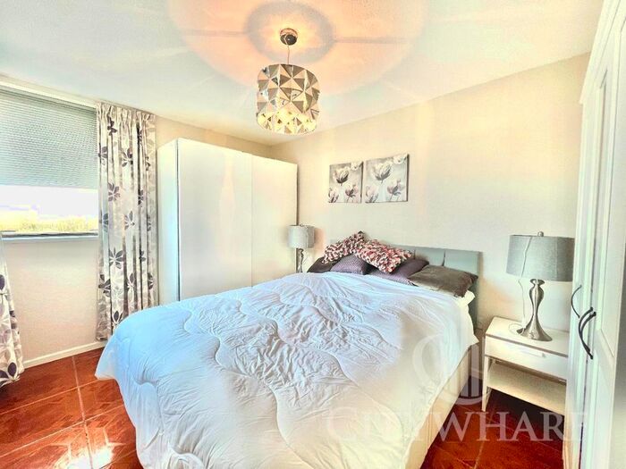 1 Bedroom Flat To Rent In Falcon Point, Hopton Street, London, SE1