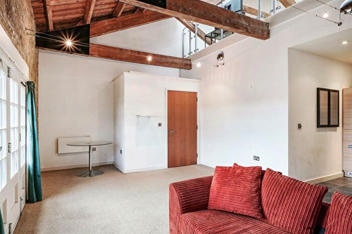2 Bedroom Apartment For Sale In Warehouse W, Royal Victoria Dock, E16