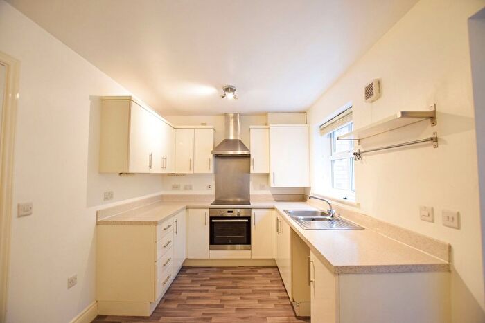 3 Bedroom End Of Terrace House To Rent In Bishops Park Road, Gateshead, NE8