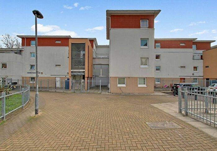2 Bedroom Flat To Rent In British Street, Tower Hamlets, London, E3