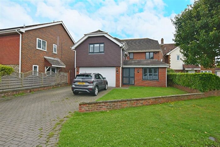 5 Bedroom Detached House To Rent In Crossbush Road, Bognor Regis, West Sussex, PO22