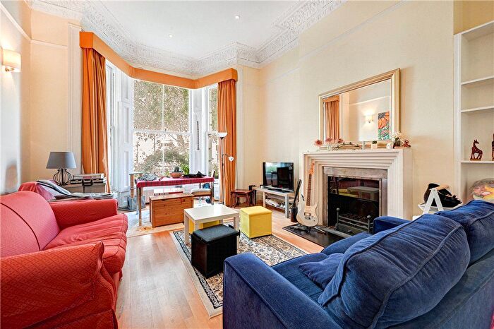 4 Bedroom Flat To Rent In Longridge Road, Earls Court, London, SW5