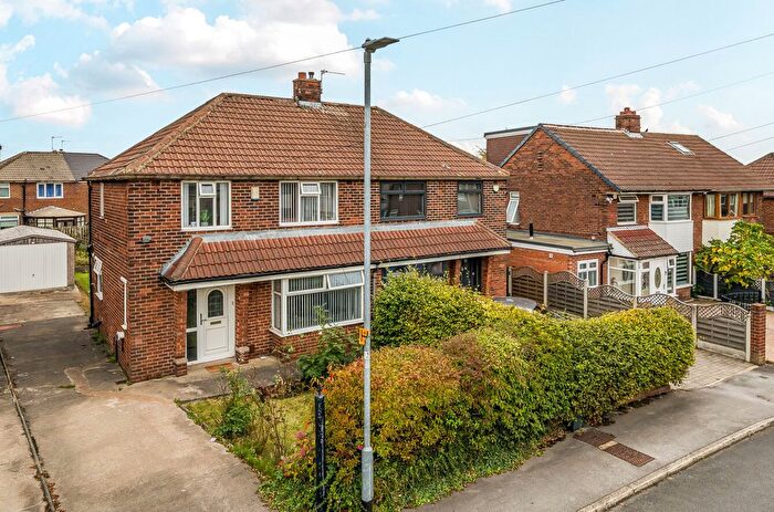 3 Bedroom Semi-detached House For Sale In Peckover Drive, Pudsey, West Yorkshire, LS28