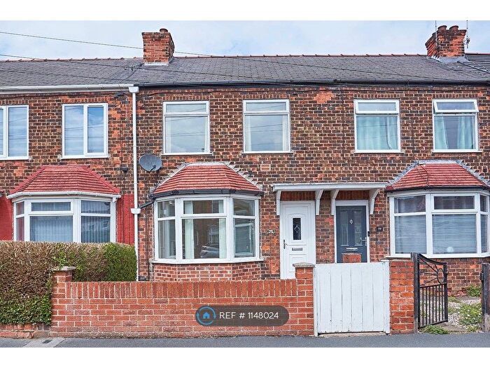 2 Bedroom Terraced House To Rent In Bedford Road, Hull, HU13