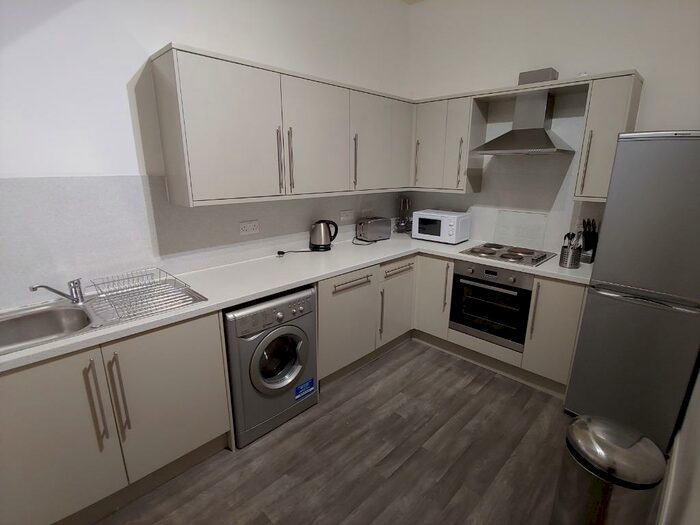 5 Bedroom Flat To Rent In Dalkeith Road, Newington, Edinburgh, EH16