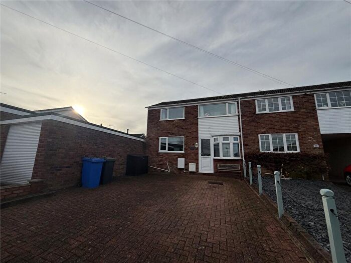 2 Bedroom End Of Terrace House To Rent In Cranesbill Road, Lowestoft, Suffolk, NR33