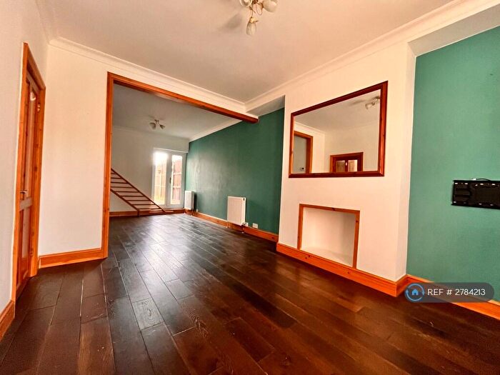 4 Bedroom Terraced House To Rent In Upper Holly Hill Road, Belvedere, DA17